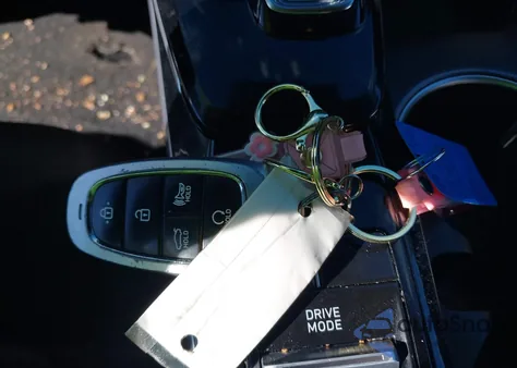 2021 Hyundai Sonata Sel z USA, uszkodzony, nr VIN 5NPEL4JA2MH100752